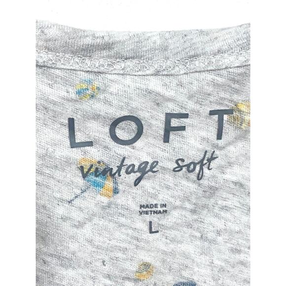 Loft Vintage Soft V Neck Shirt L Beach Umbrella Balls Vacation Summer Nautical - Picture 4 of 5